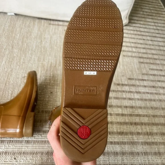 Women’s HUNTER ORIGINAL TALL Refined GLOSS Rain Boots SIZE 8 Brown - Picture 13 of 13